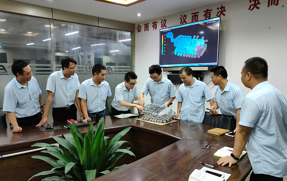 通过不断实践探索，完善改良设计理论与设计思维， 在压铸模具研发领域形成了强大的竞争力。