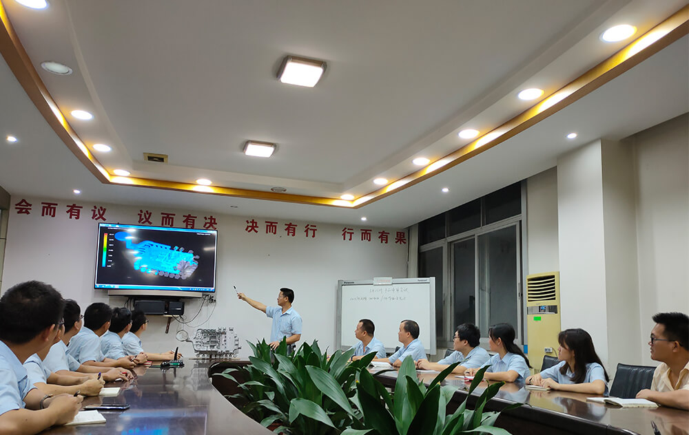 为不同领域客户在模具设计与制造积累丰富经验，在汽车、新能源、通信、医疗等行业有显著优势。