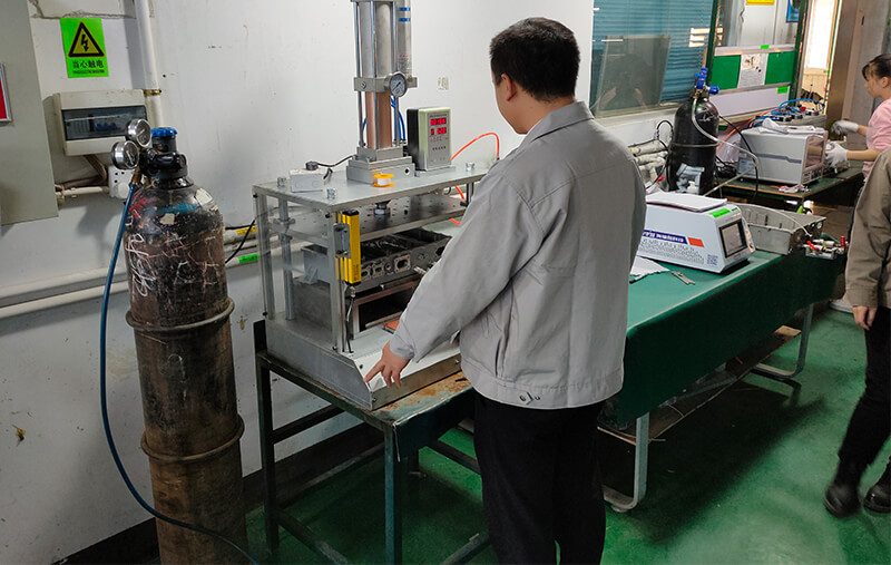 快速高效制造气密夹具